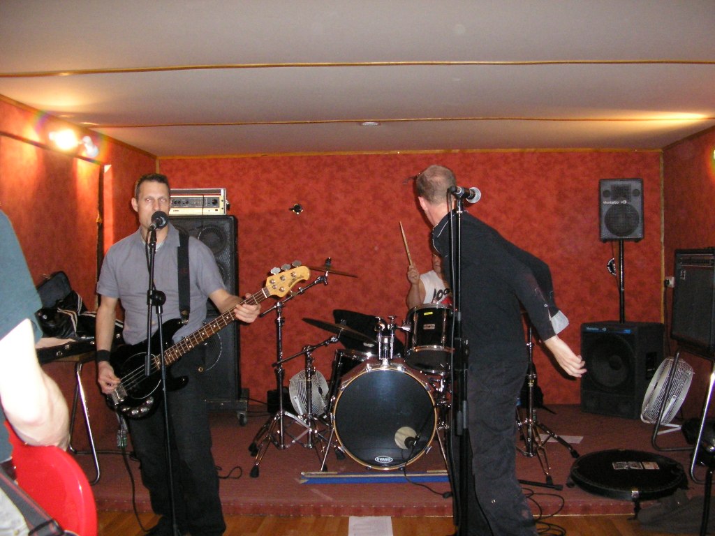 Les Sales Majests - Le groupe sans Yann